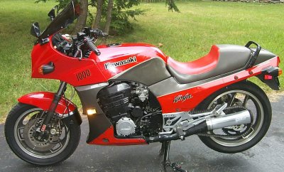 Norman Toro's Kawasaki GPZ 900R
